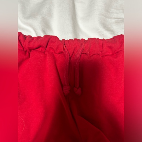 H&M red tie shorts sweatshort - Picture 2 of 4